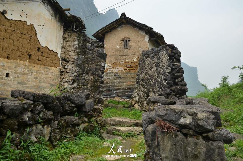 广西罗城仫佬族百年古民居群(高清组图)