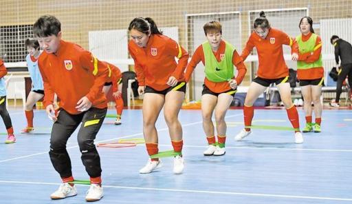 国家女子五人制足球队在宁备战亚洲杯决赛