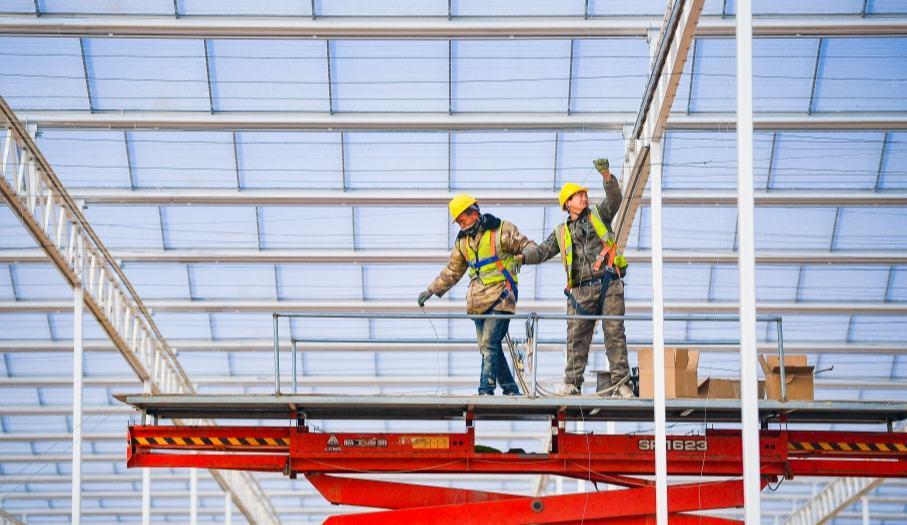 贺兰金贵镇：冬日大棚建设忙