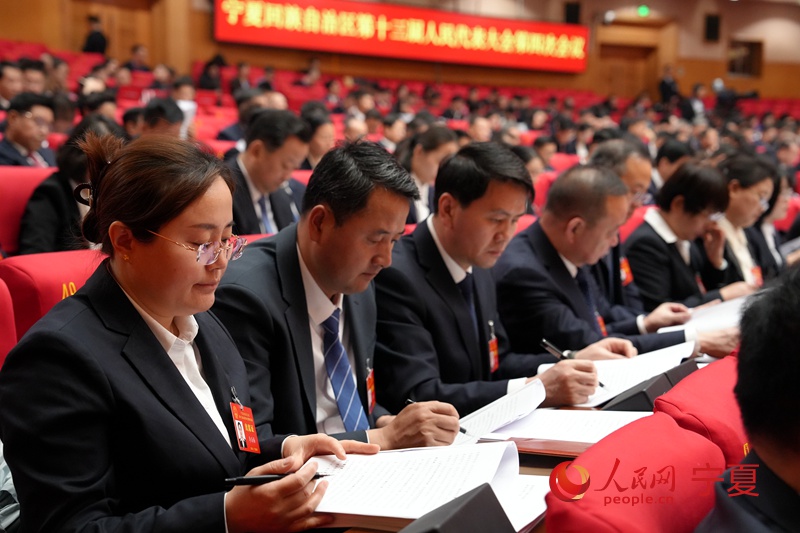 開幕會現場。人民網記者 梁宏鑫攝