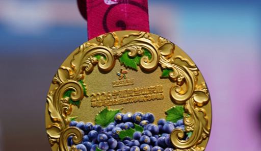 贺兰山东麓半程马拉松路跑双季赛（花季赛）19日鸣枪开跑