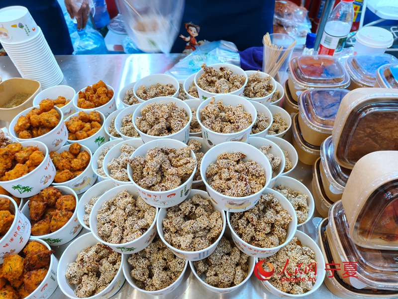 现场美食。人民网记者 李甜甜摄