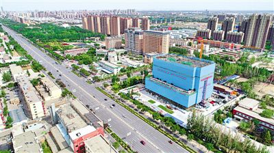 <p>    8月8日，宁夏中医医院门急诊综合楼项目已具雏形，2022年投入使用。本报记者　马楠　摄</p>
